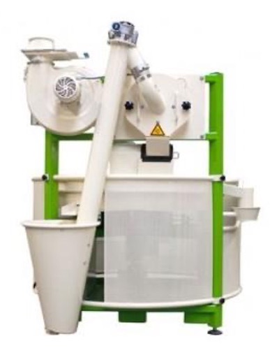 Visite de machines pour le décorticage du grain (AGRONOVA)
