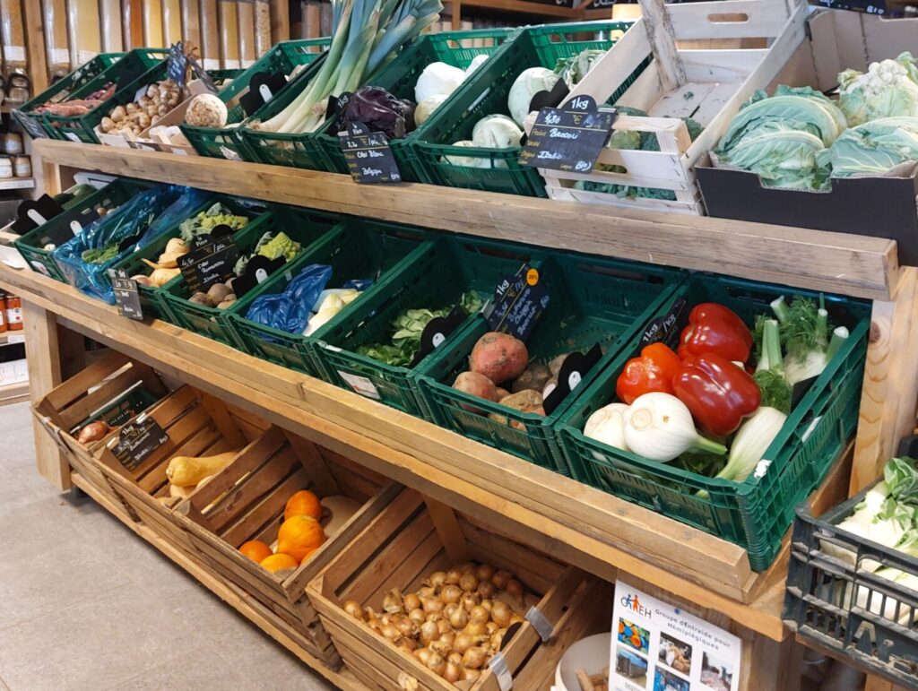 Gestion de stock et rayonnage attractif des fruits et légumes